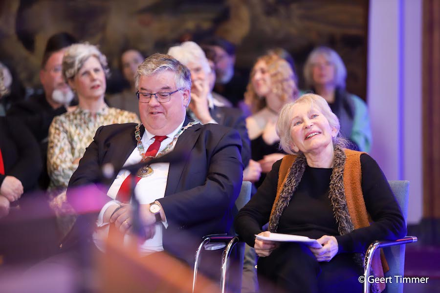 [Foto's] Tessa de Loo presenteert haar nieuwe boek over Nijmegen